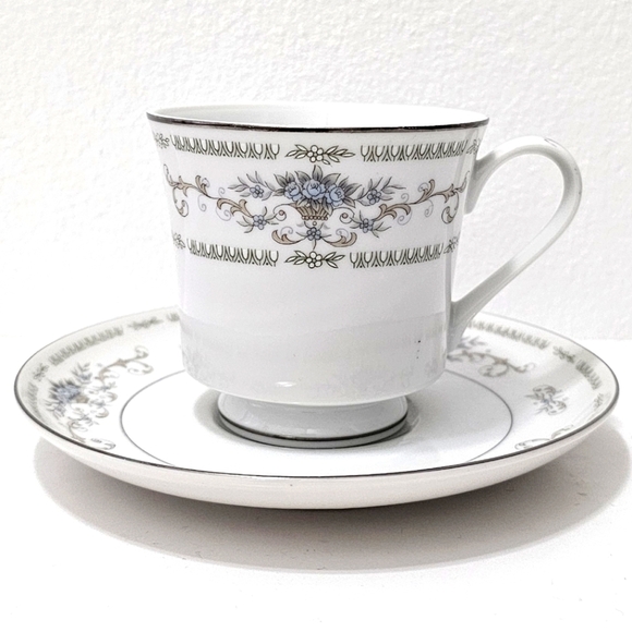 Diane by Fine China of Japan Blue Flower Scrolls - Set of 3 Footed Cups+Saucer - Picture 1 of 16